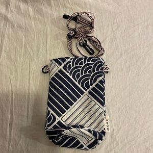 Japanese Wave Crossbody pouch